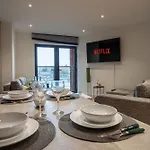 Large 2br Flat In Heart Of - Sleeps 10 アパート *