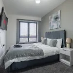 Large 2br Flat In Heart Of - Sleeps 10 * リーズ