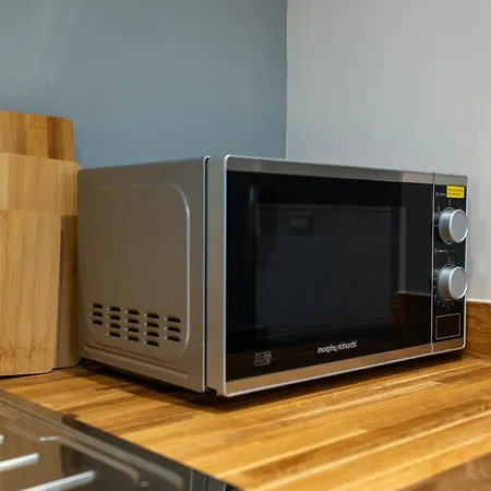 Large 2br Flat In Heart Of - Sleeps 10 Leeds (West Yorkshire)