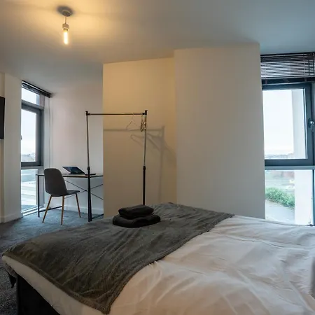 Large 2br Flat In Heart Of - Sleeps 10 公寓 *