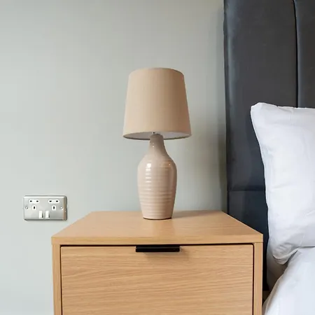 Large 2br Flat In Heart Of - Sleeps 10 Daire