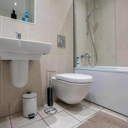 Large 2br Flat In Heart Of - Sleeps 10 公寓 *