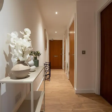 公寓 Large 2br Flat In Heart Of - Sleeps 10 *