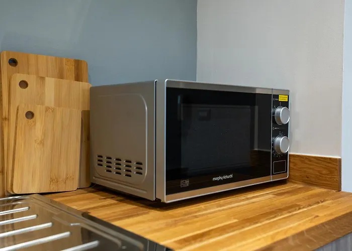 Large 2br Flat In Heart Of - Sleeps 10 Лідс