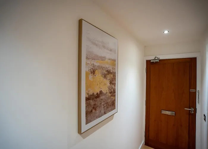 Large 2br Flat In Heart Of - Sleeps 10 Апартаменти